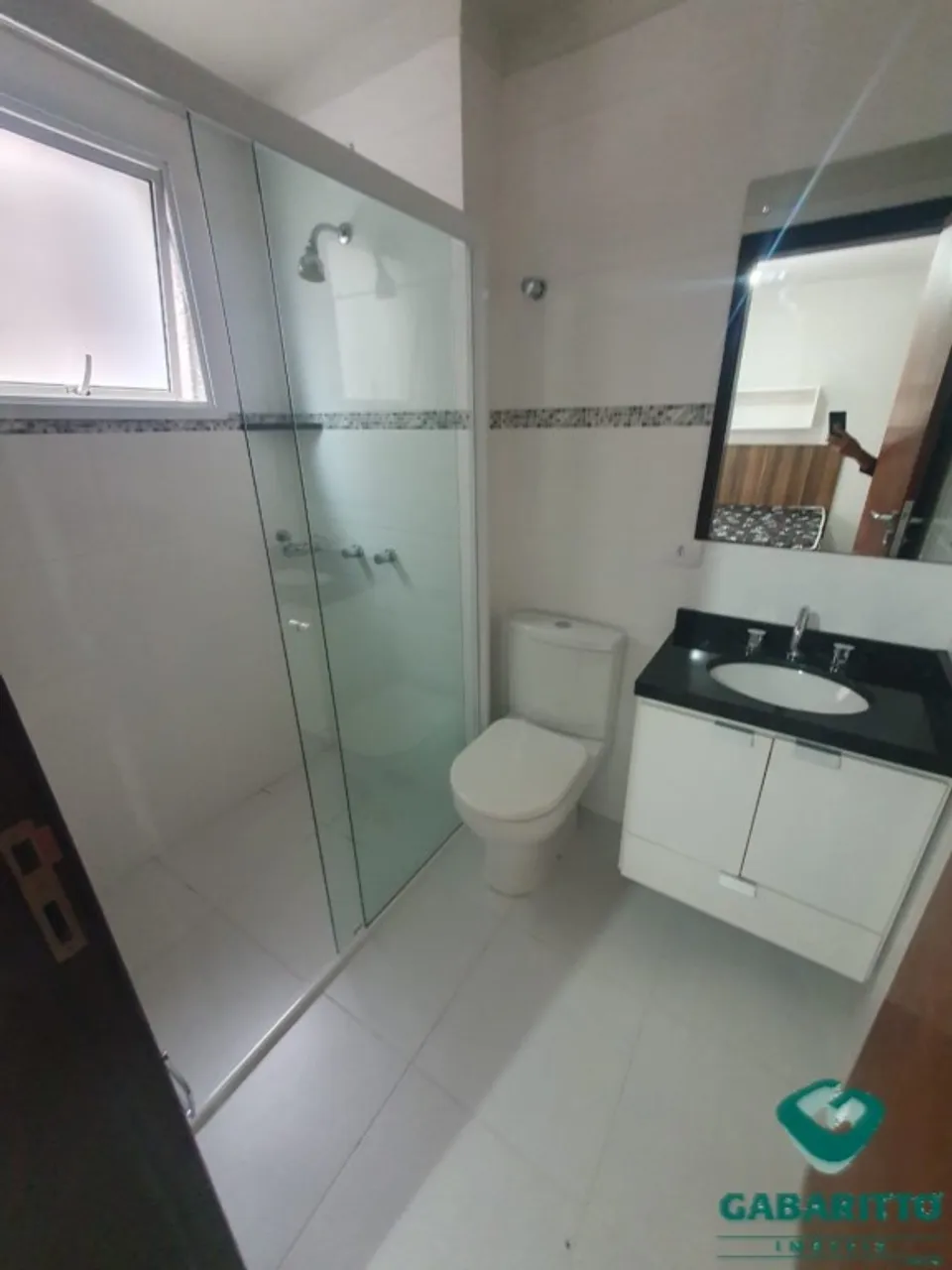 44 m² apartment with fitted kitchen cabinets and 1 bed — photo 12