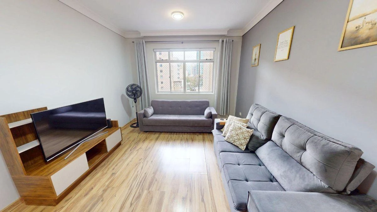 91 m² apartment with a home office and a washing machine
