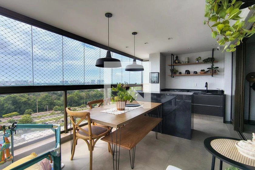 160 m² rental apartment with 4 en-suite rooms and balcony — photo 21