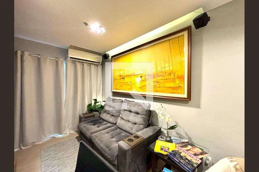 Furnished 1-bedroom apartment with glass balcony 65 m² — photo 8