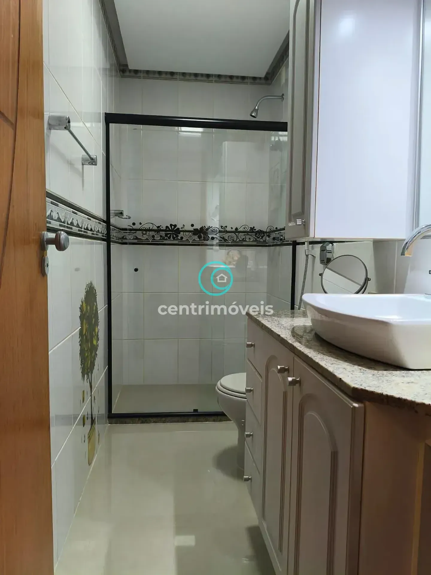 Apartamento mobiliado com 4 quartos e 3 banheiros — photo 28
