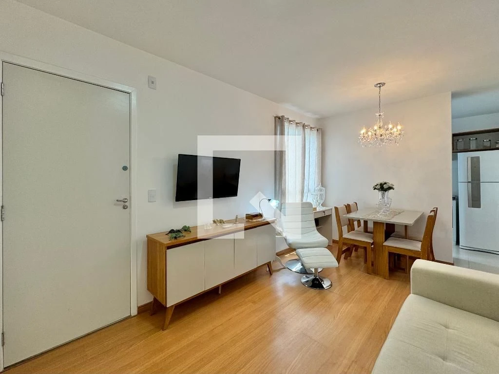 Furnished 2-bedroom apartment with 1 bathroom and mountain view — photo 6