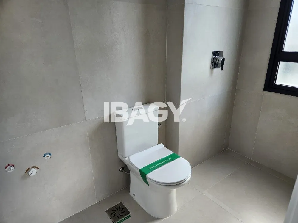90 m² apartment with 2 bedrooms and 1 parking space — photo 22