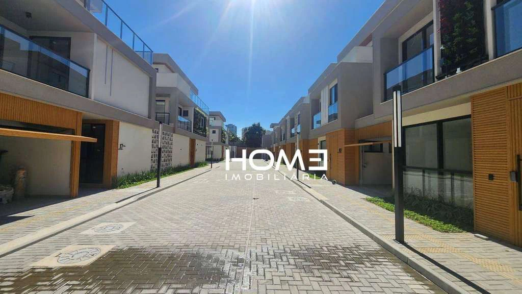 Casa com 4 suítes e 450 m² com 4 vagas — photo 29