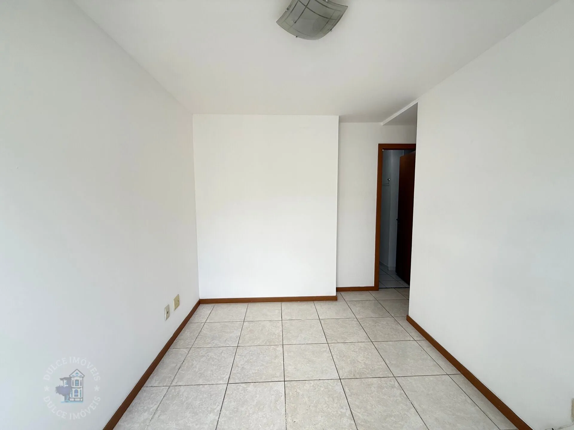 Квартира з 2 спальнями та 1 паркомісцем, 60 м² — photo 29