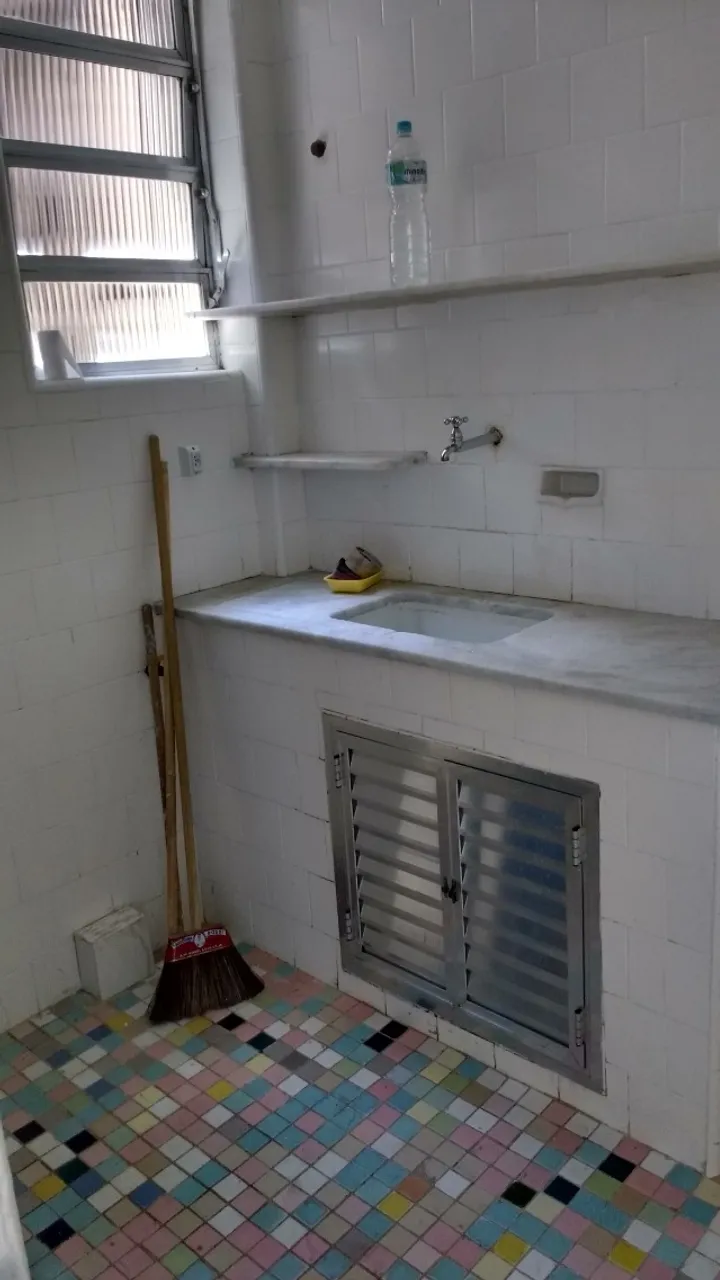 Apartamento de 1 quarto com varanda e cozinha fechada — photo 3