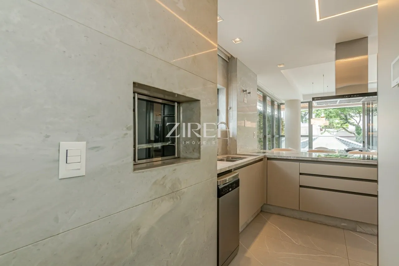 186 m² apartment with 3 en-suite bedrooms and 3 parking — photo 13