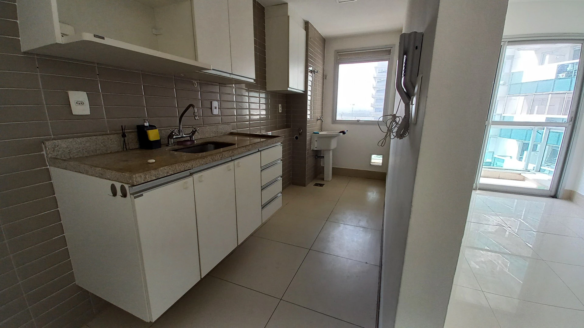 Apartamento de 84 m² com 2 suítes e varanda — photo 5