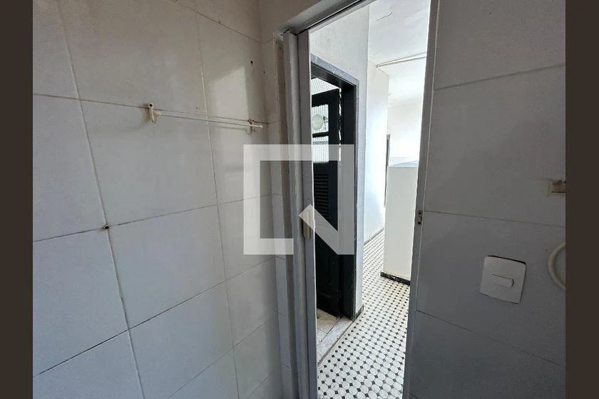 Деревянный пол или ламинат и 2 спальни: дом 80 м² — photo 28