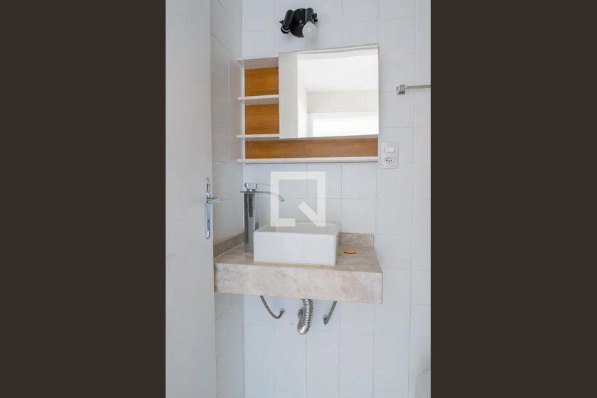 Apartment, 46 m², with wood or laminate floors — photo 25