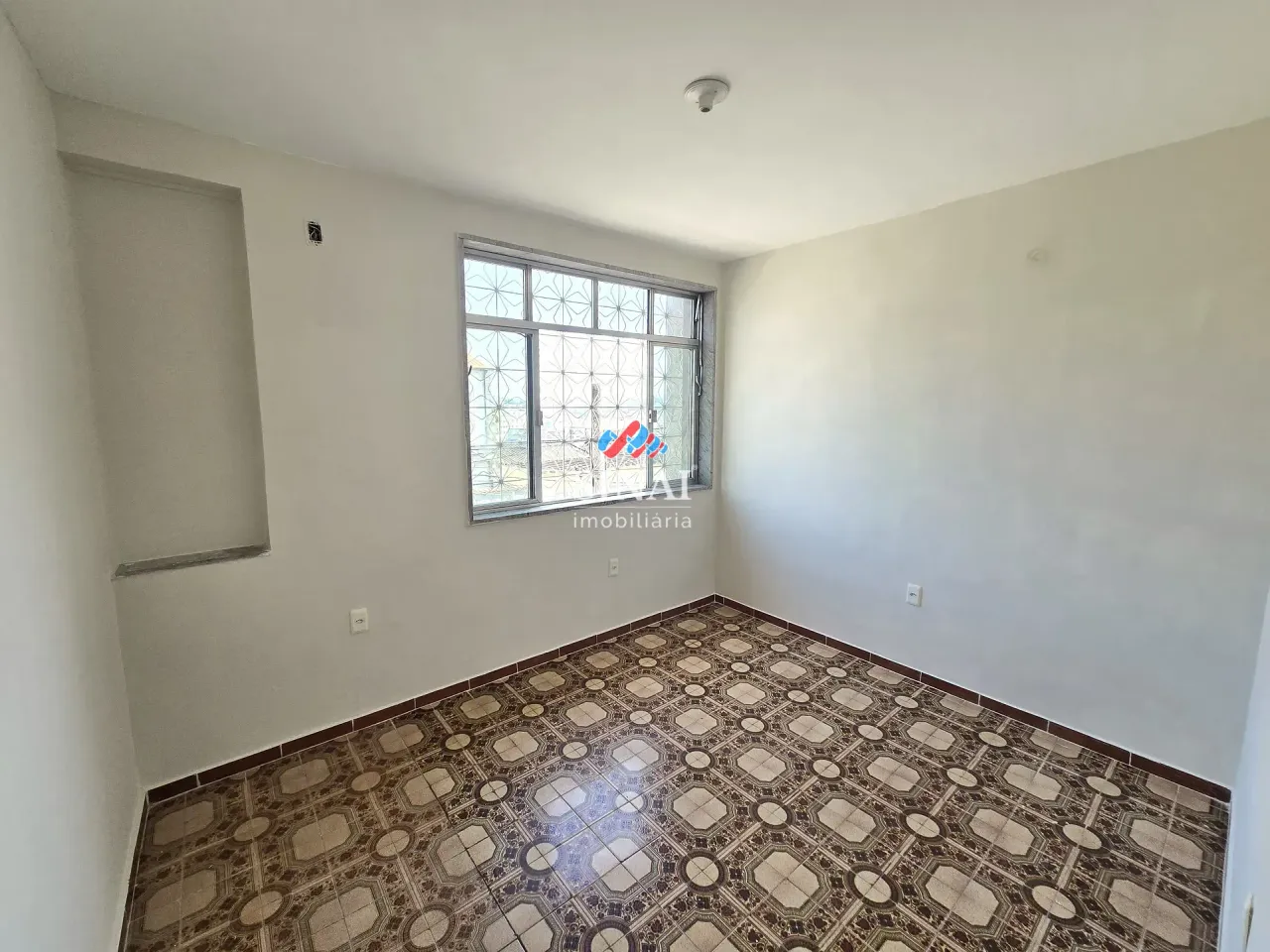 Apartamento de 2 quartos com cozinha aberta e fogão a gás — photo 15