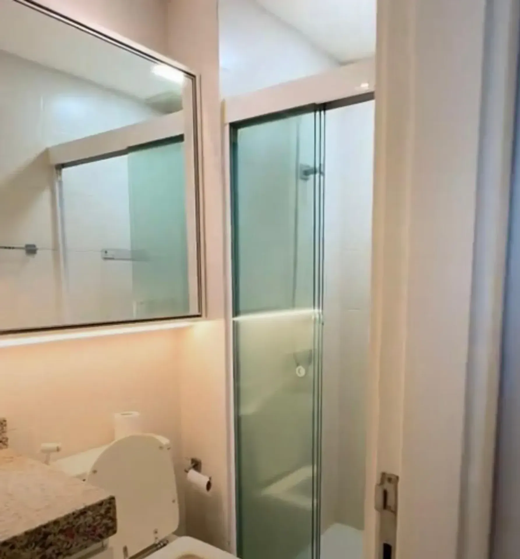 Apartamento com 4 quartos e cozinha fechada a gás — photo 14