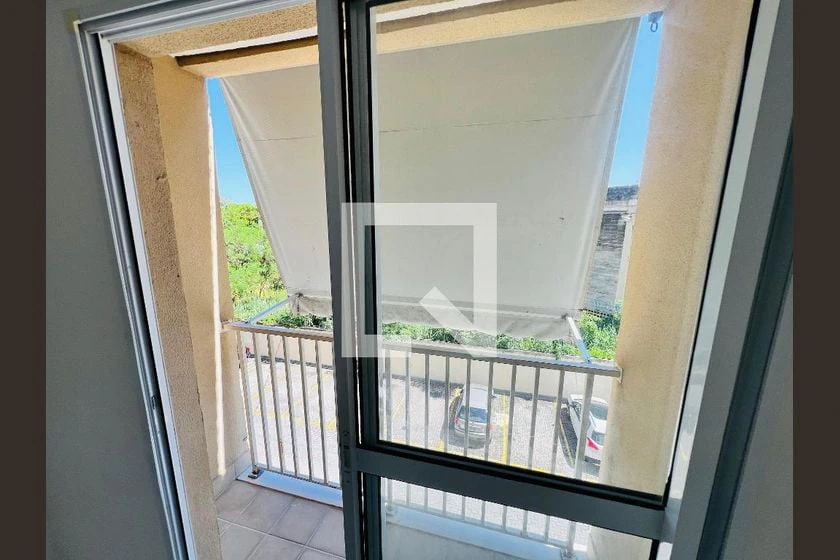 Apartamento de 2 quartos com cozinha a gás e varanda — photo 16