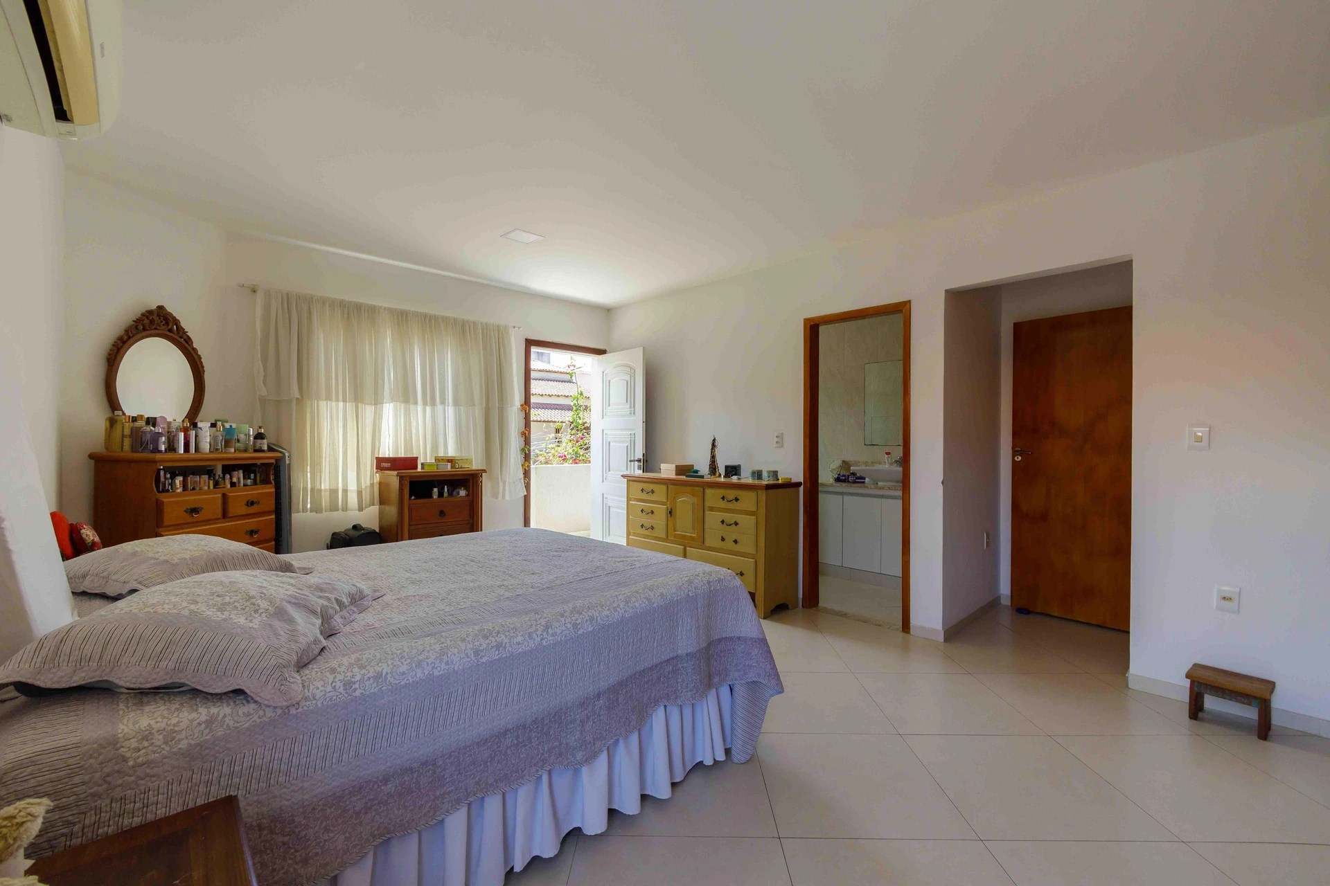Furnished house with 5 bedrooms and a private BBQ — photo 6