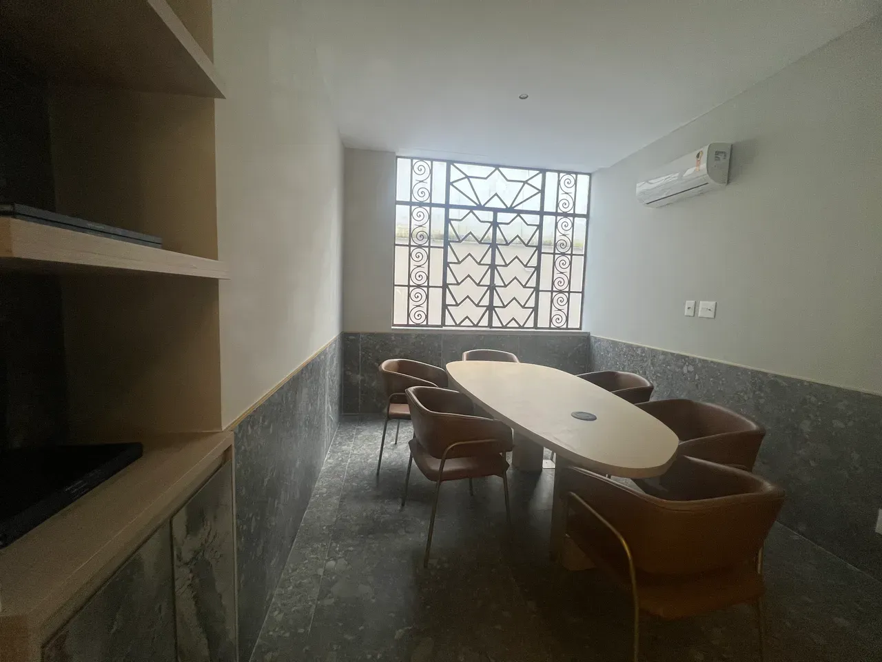 Unfurnished apartment with 1 bedroom and 1 bathroom — photo 20