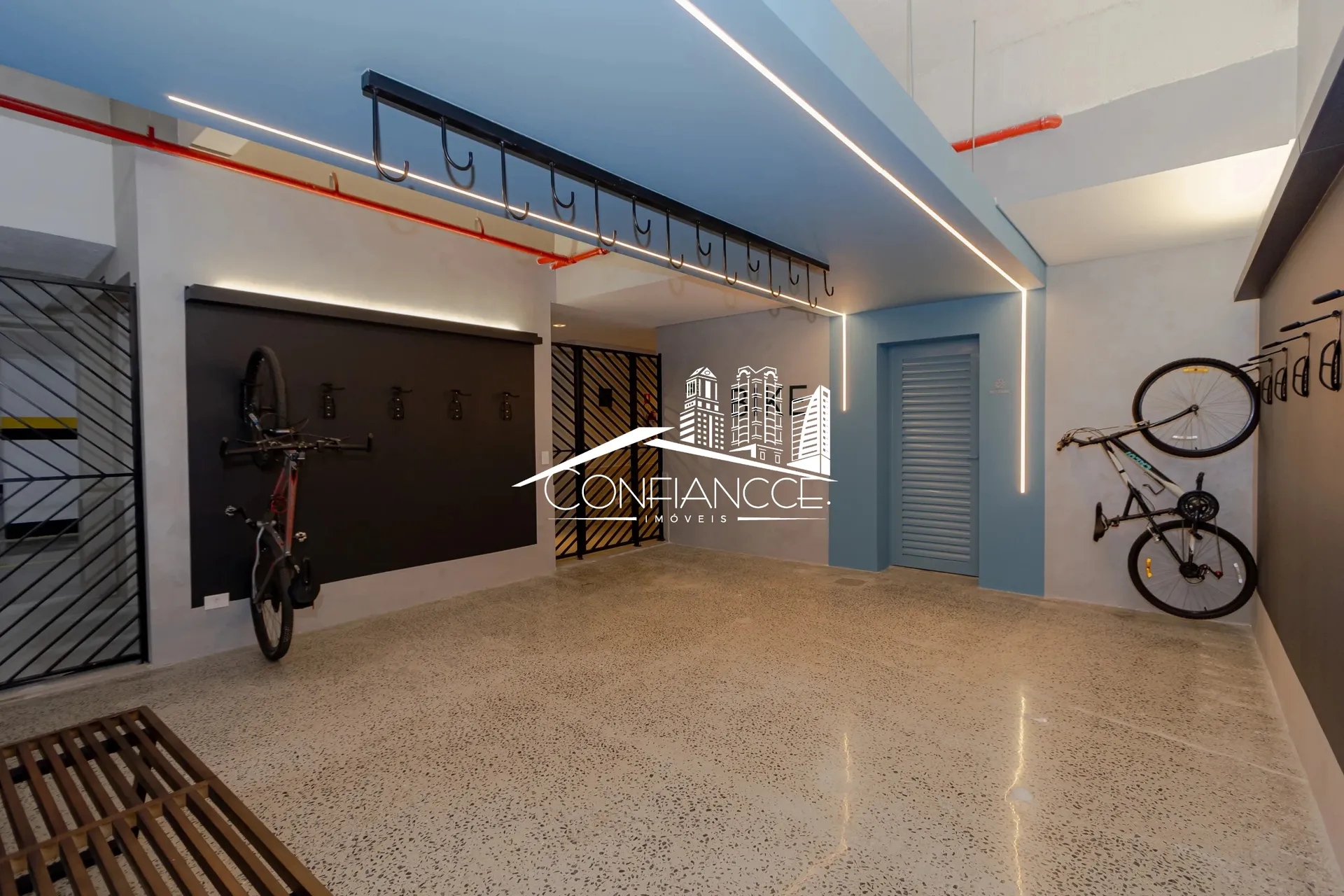 3-bedroom apartment with a private pool in Curitiba — photo 36