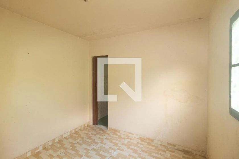 Casa con 2 dormitorios, 1 baño y zona de lavado — photo 5