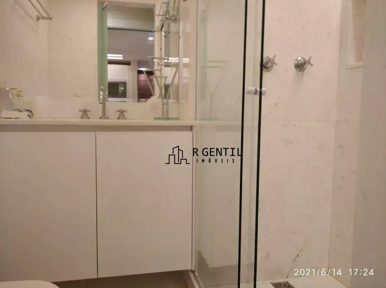 2-bedroom apartment in a building with a sauna — photo 4