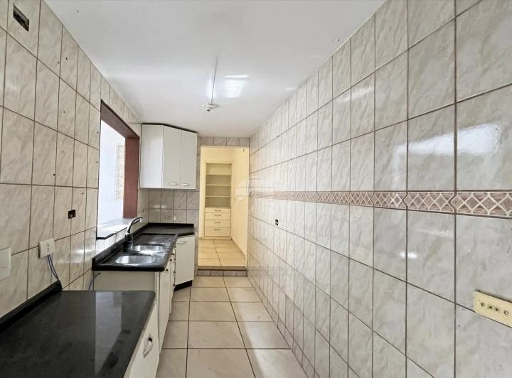 3-bedroom house with 220 m² and 2 parking spaces — photo 8