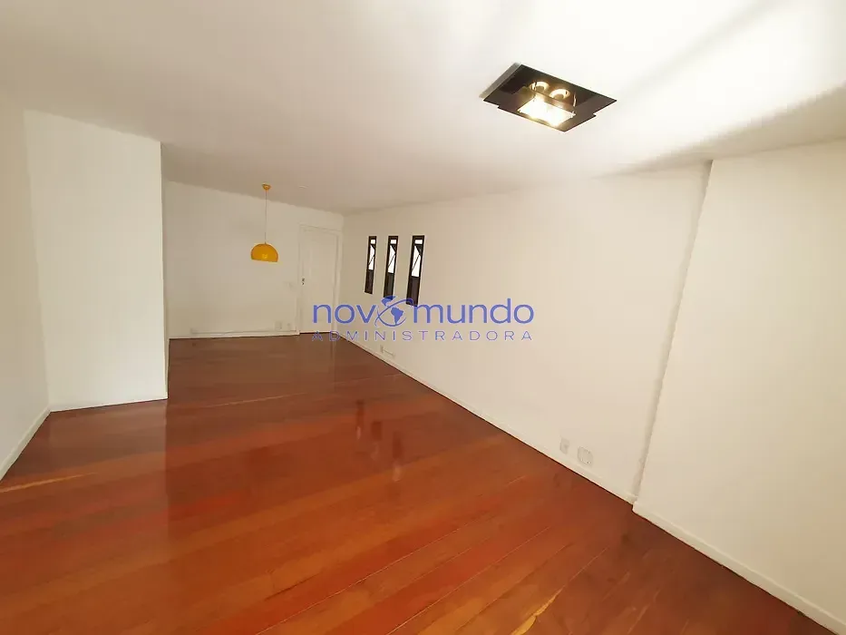 Unfurnished 3-bedroom apartment with 2 parking spaces — photo 18