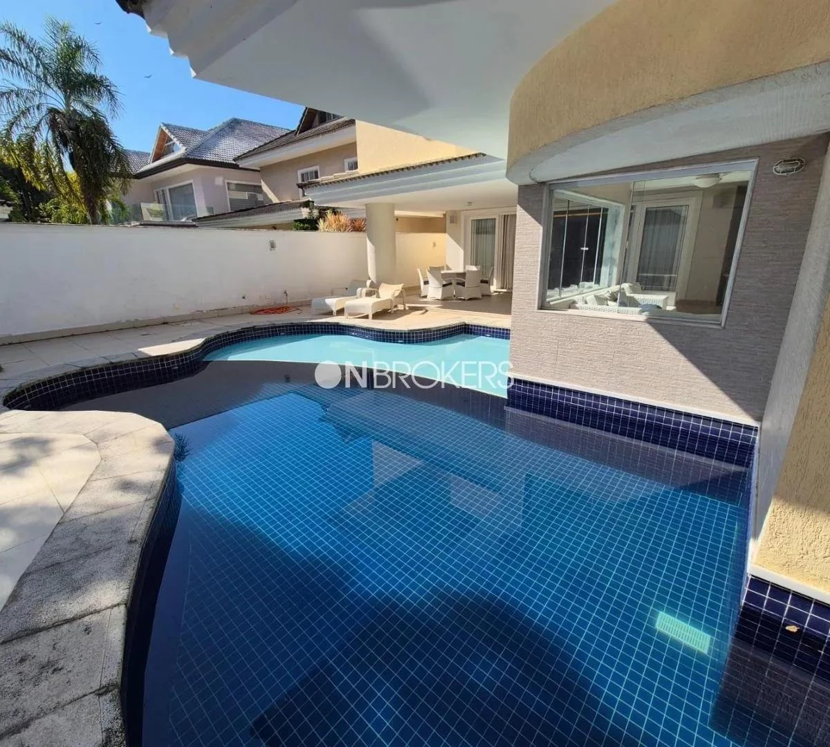 Casa amueblada con 4 suites y 600 m² y 3 plazas — photo 10