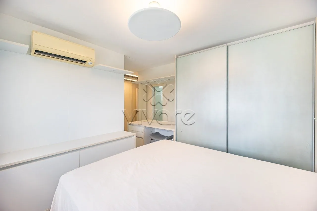 3-bedroom apartment with 4 bathrooms and 268 m² — photo 28