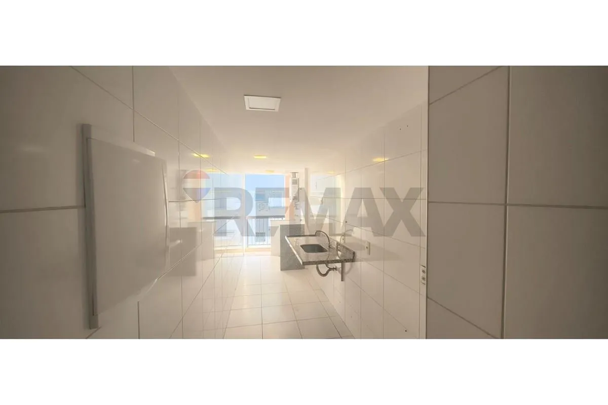 Penthouse with 3 bedrooms and a private pool on the terrace — photo 38