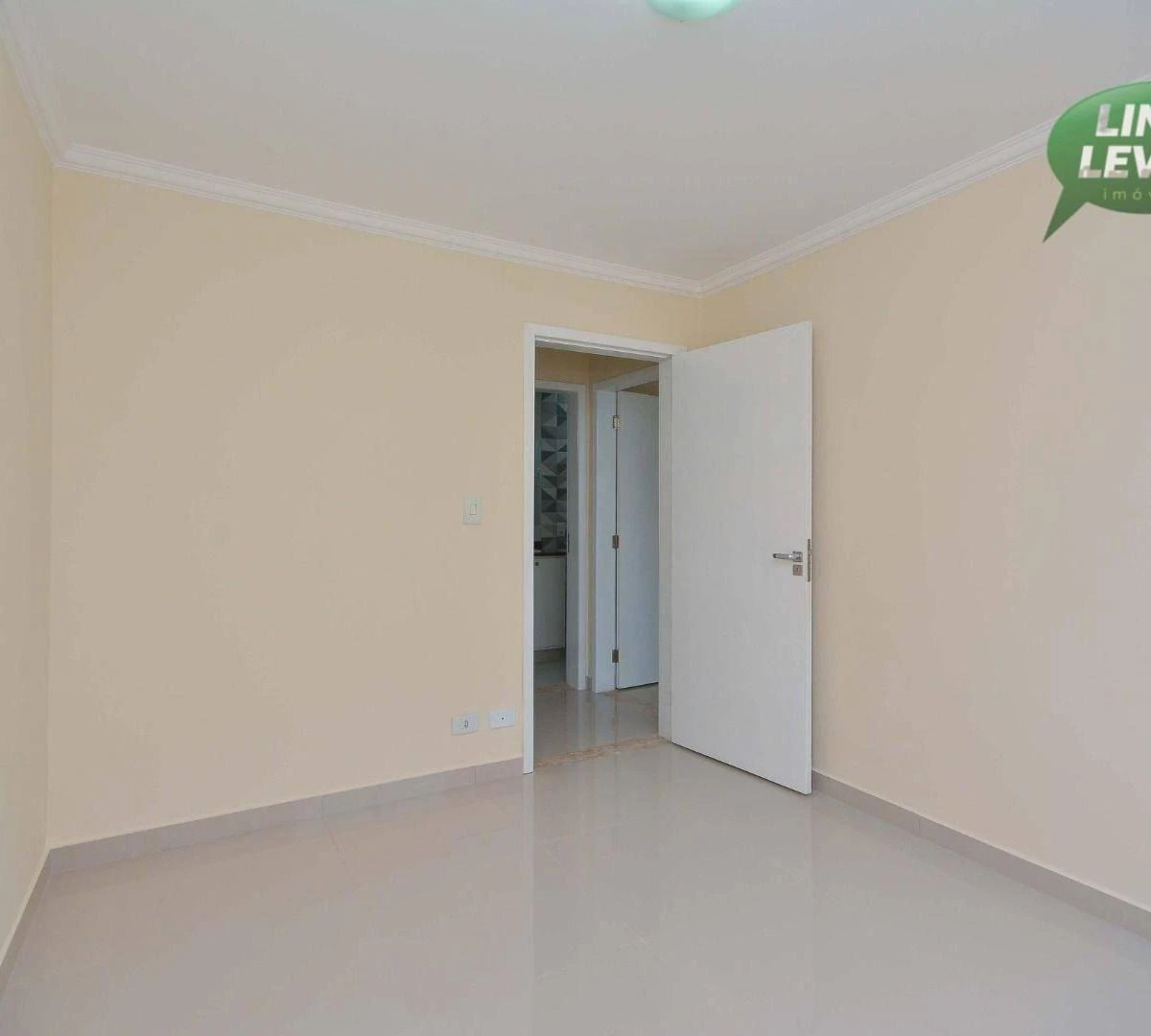 Apartamento de 3 quartos com máquina de lavar, Bacacheri — photo 13