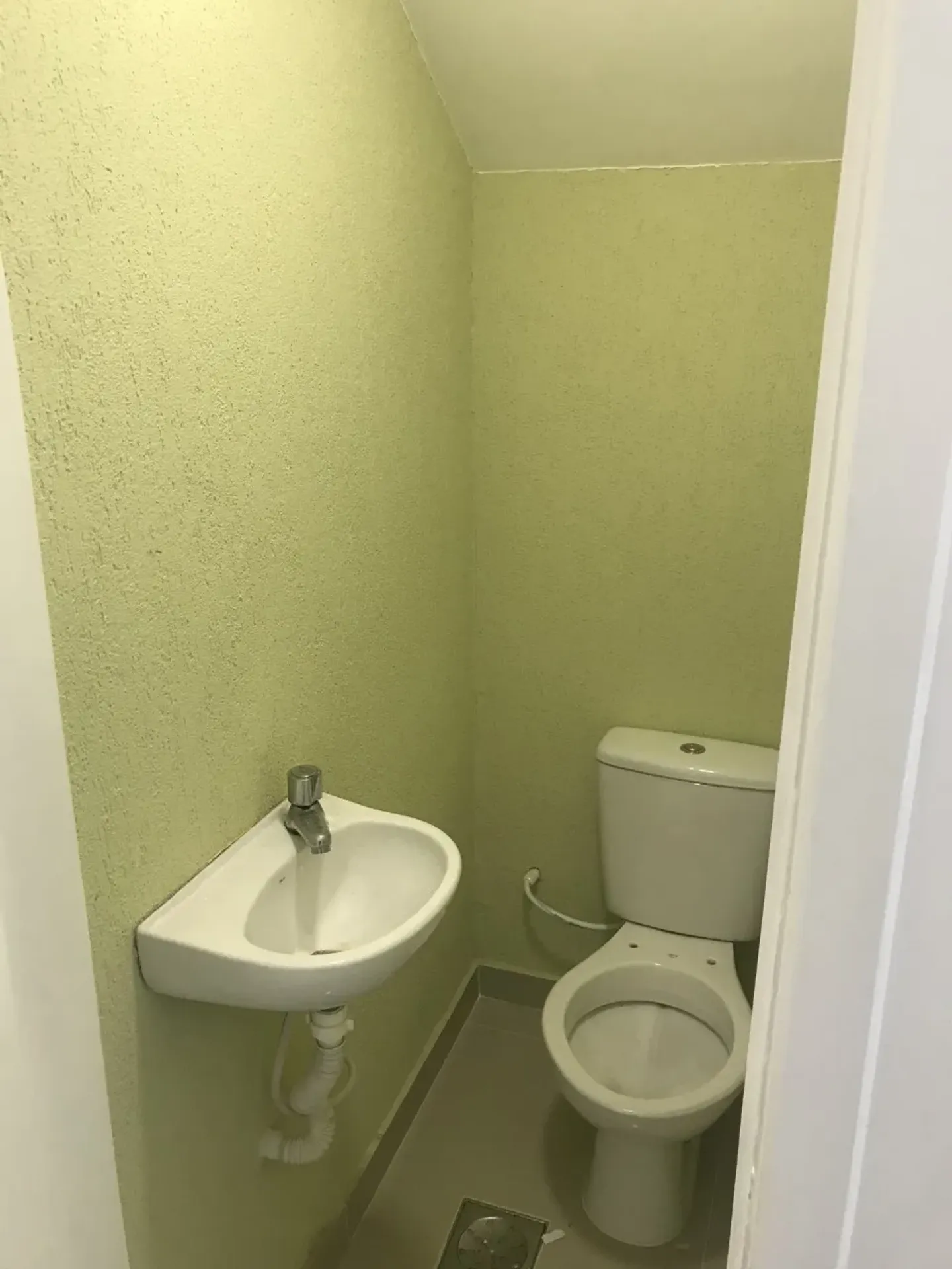 House with 11 bedrooms, 3 bathrooms and 1 parking space — photo 8