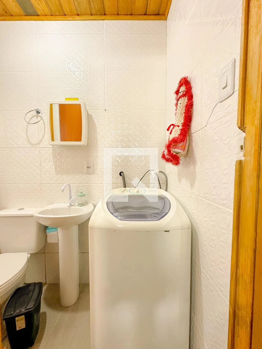 Furnished studio, 20 m², with a washing machine — photo 16