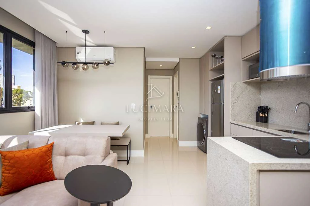 Furnished 1-bedroom apartment with open-plan kitchen — photo 4