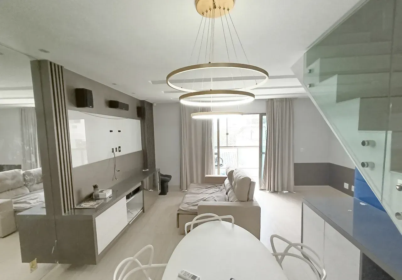 Apartamento com cozinha fechada e 4 banheiros — photo 9