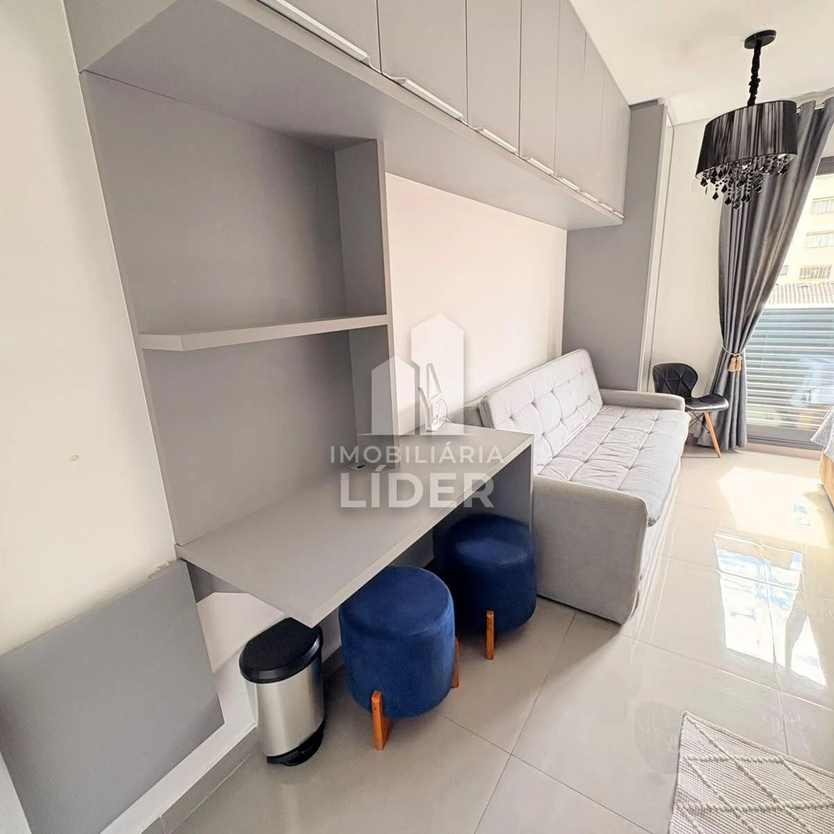 One-bedroom apartment in a building with a coworking space — photo 4