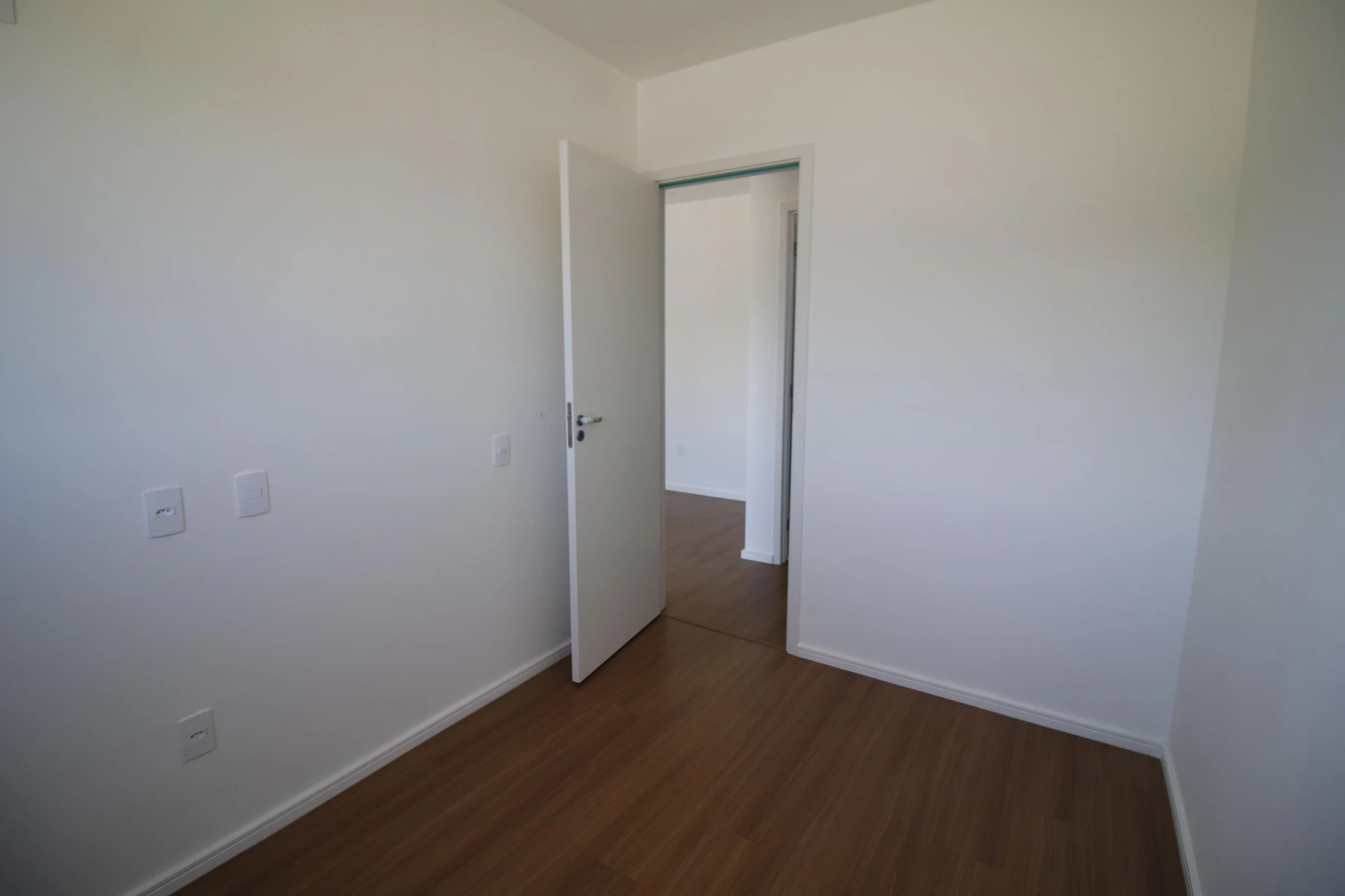 Unfurnished apartment with 2 bedrooms and 1 bathroom — photo 25