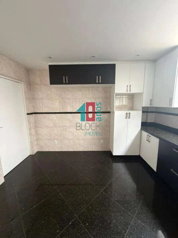 Casa em condomínio com 3 suítes e 280 m² — photo 3