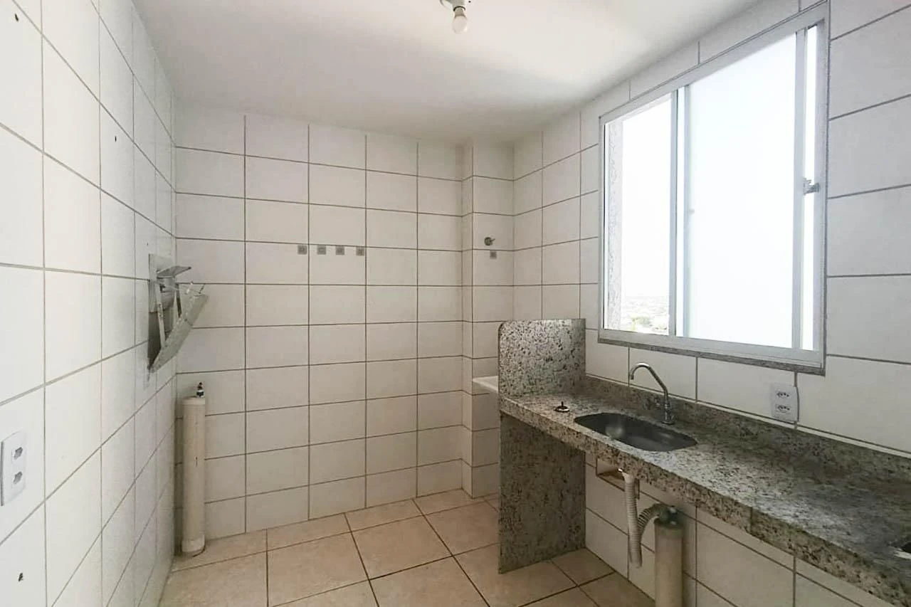 Квартира с кухней открытого плана и 2 спальнями — photo 44