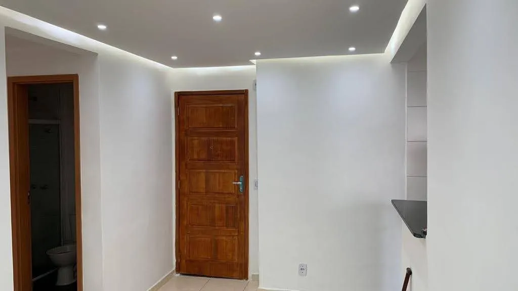 Unfurnished apartment with 2 bedrooms and separate kitchen — photo 11