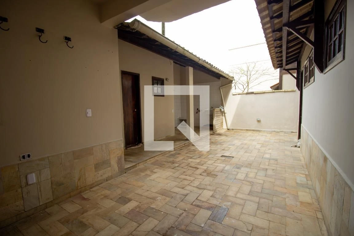 4-bedroom house with a private pool in Rio de Janeiro — photo 48