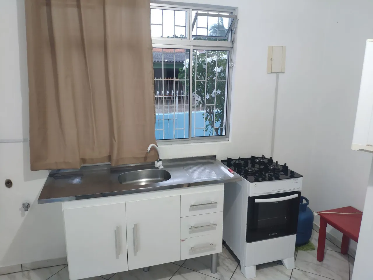 Furnished one-bedroom, 39 m² house in Florianópolis