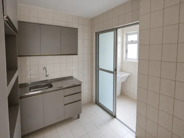 Apartment, 72 m², with wood or laminate floors — photo 4