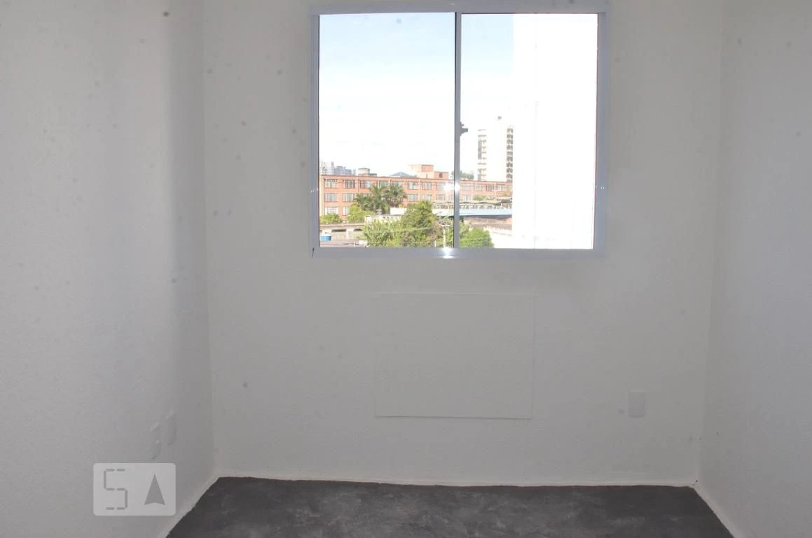 Balcony with a grill in a 2-bedroom apartment, 45 m² — photo 29