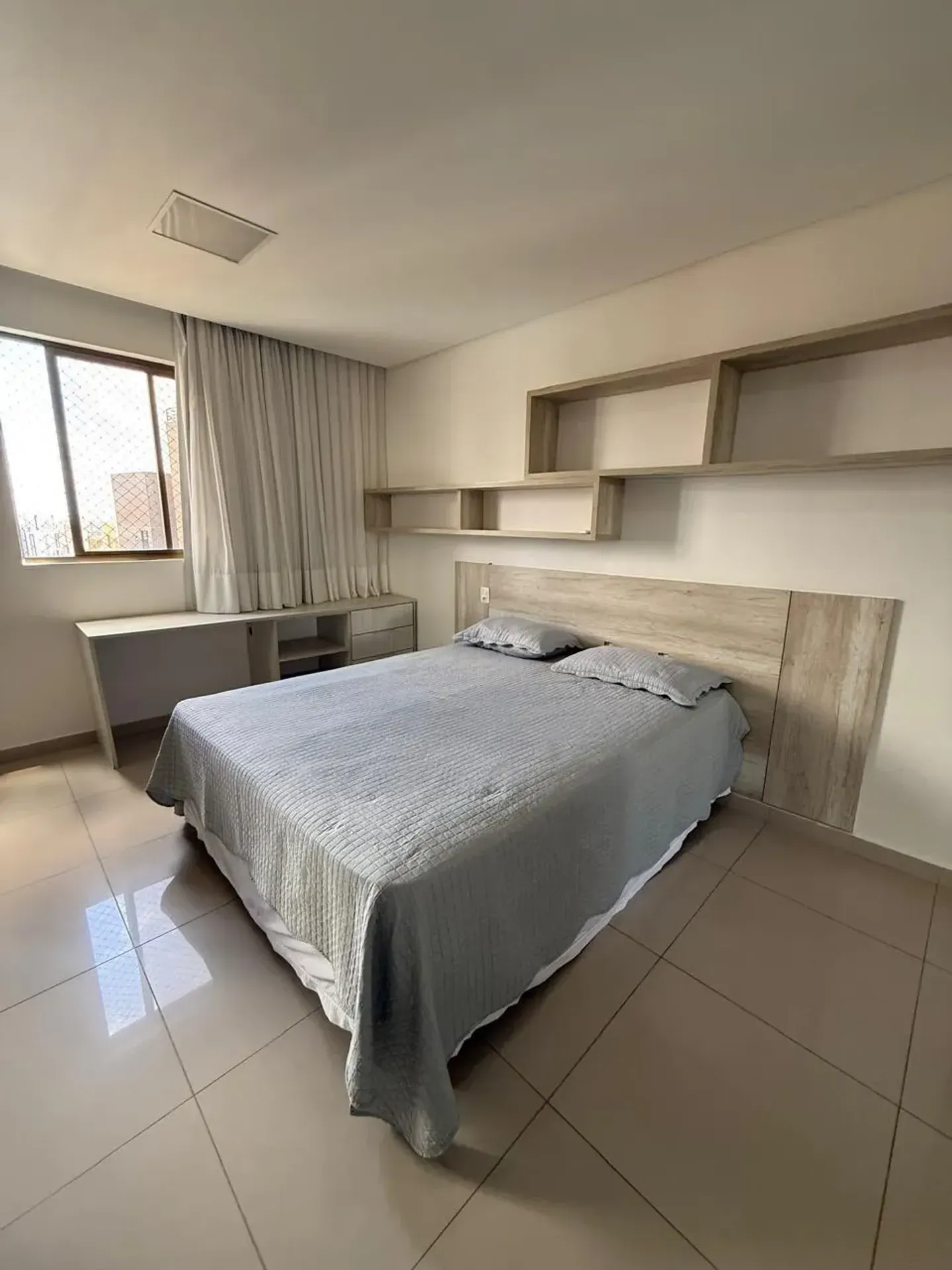 Furnished 175 m² apartment with 3 en-suite bedrooms — photo 13