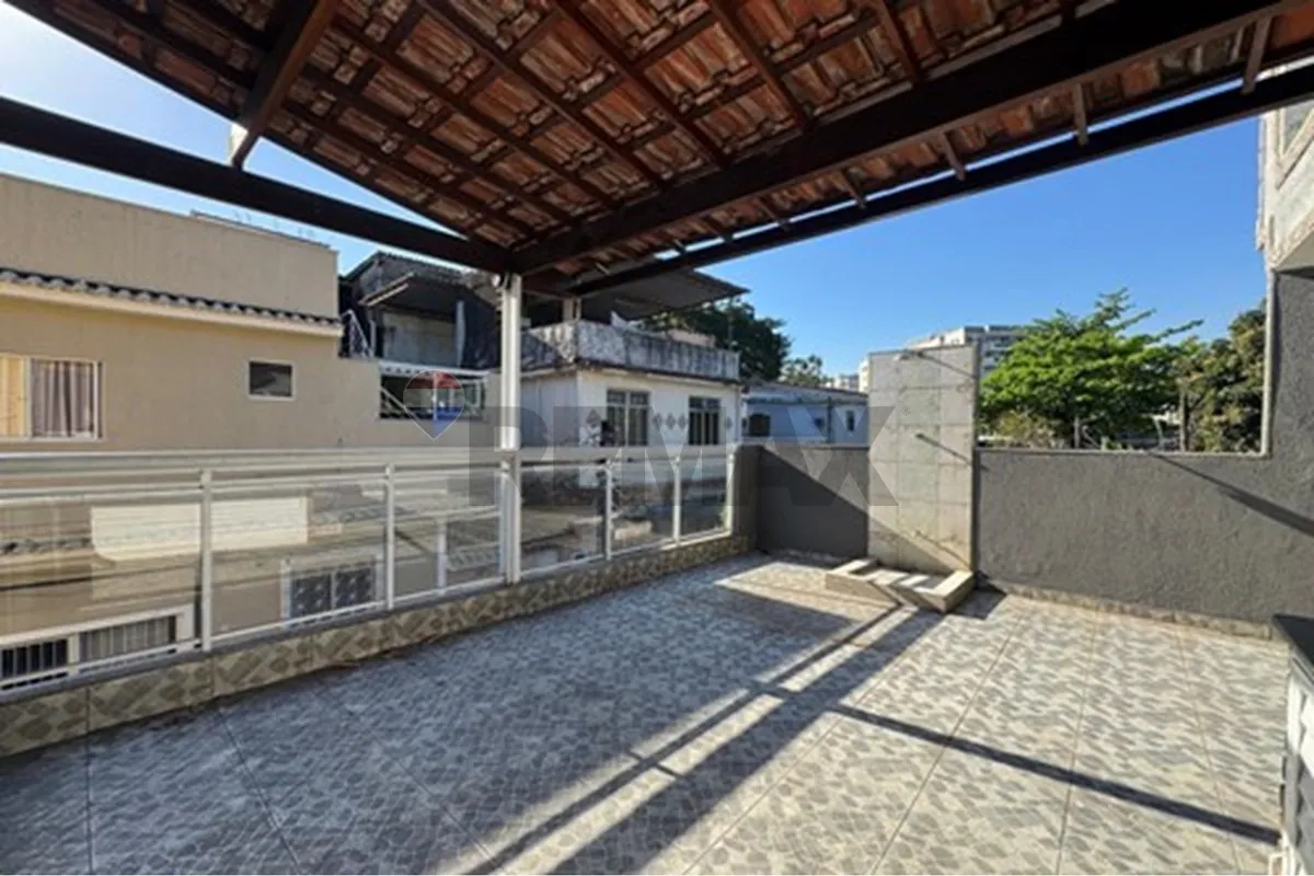 Balcony with a grill in a 3-bedroom house, 104 m² — photo 5