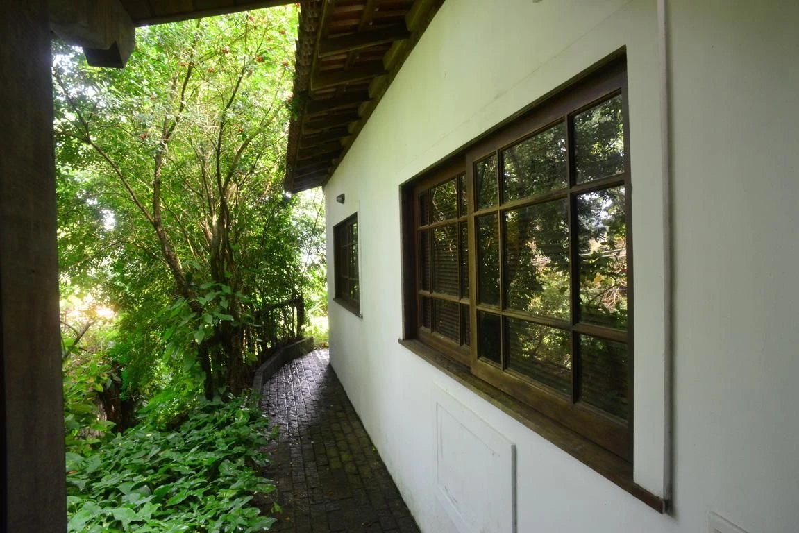 Casa mobiliada com 6 quartos e 5 suítes, com jardim — photo 68