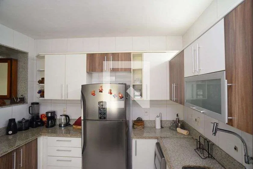 Washing machine in a 5-bedroom house, 220 m² — photo 3