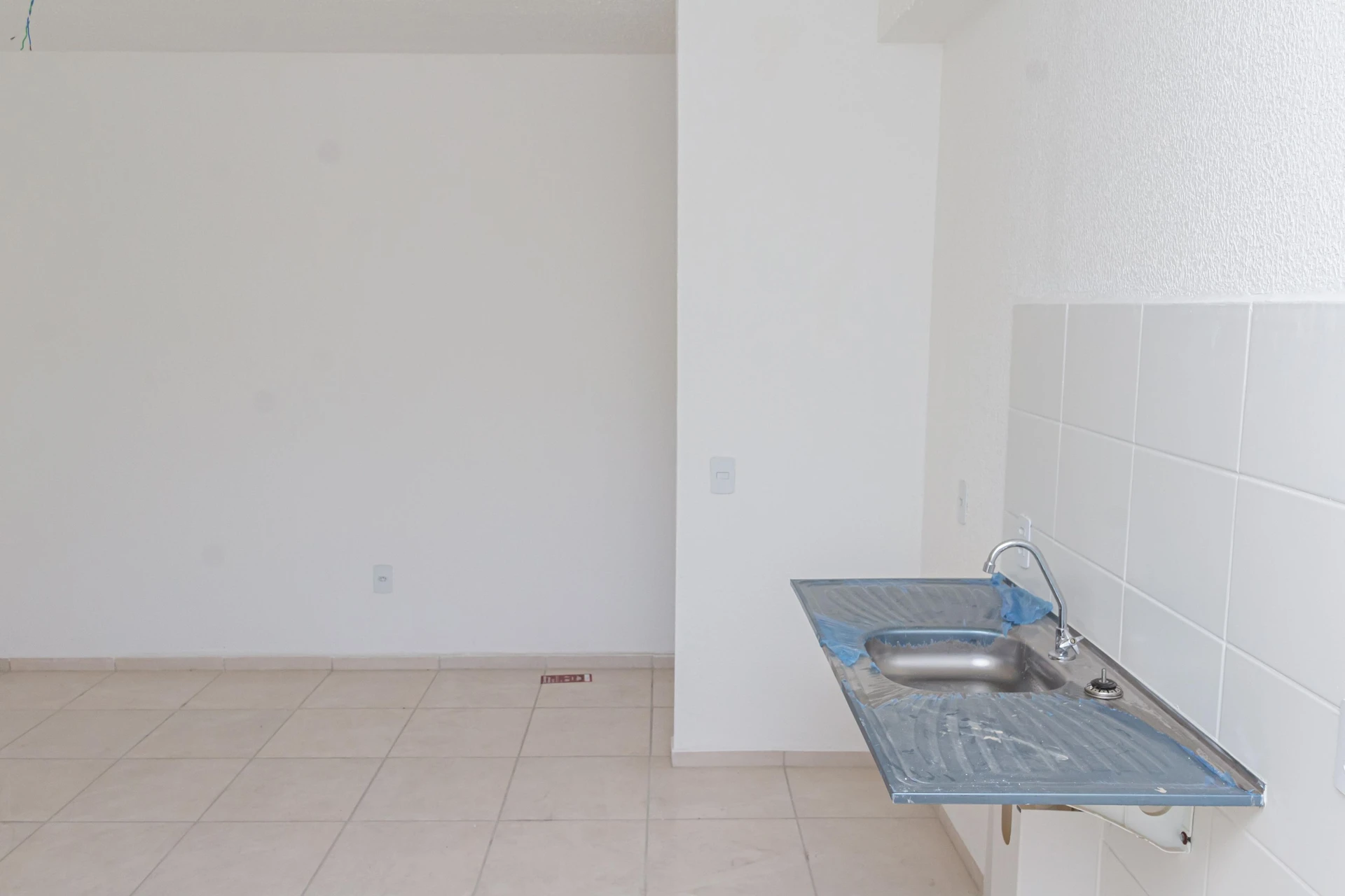 2-bedroom apartment in a building with a pool — photo 55