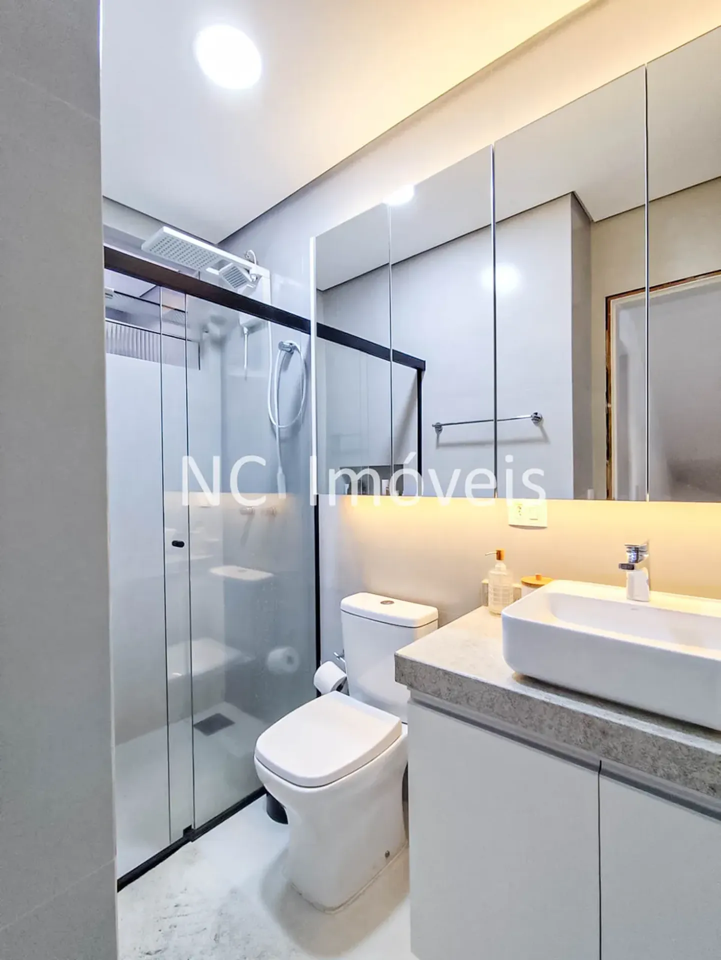 Меблированный двухэтажный дом: 3 спальни, 128 м² — photo 27