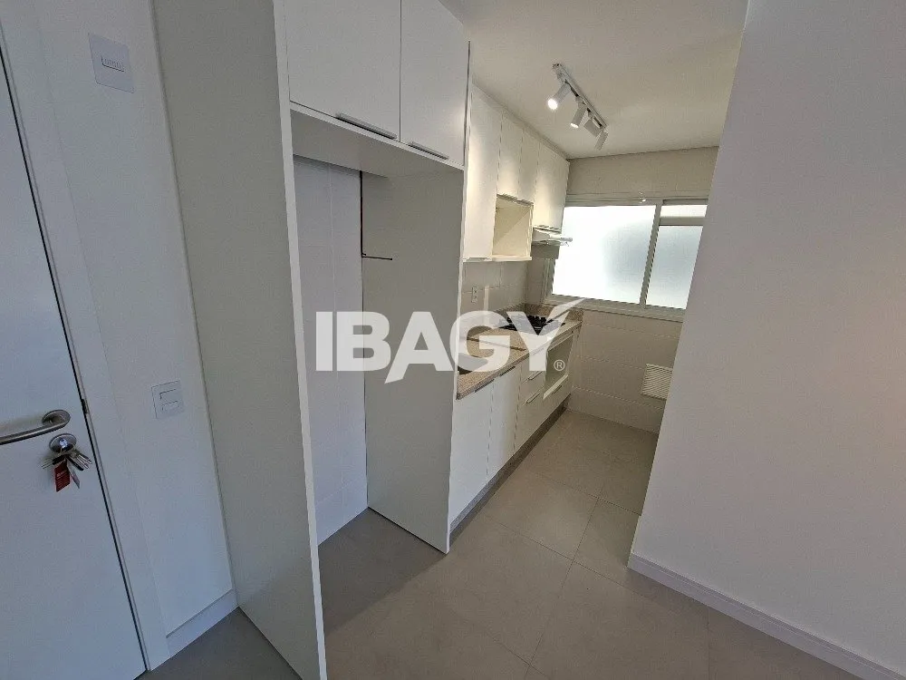 Apartment, 50 m², with a glass-enclosed balcony — photo 17