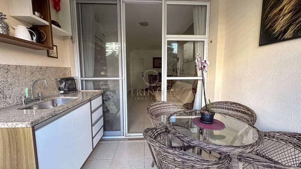 Furnished 2-bedroom apartment with en-suite and parking — photo 26