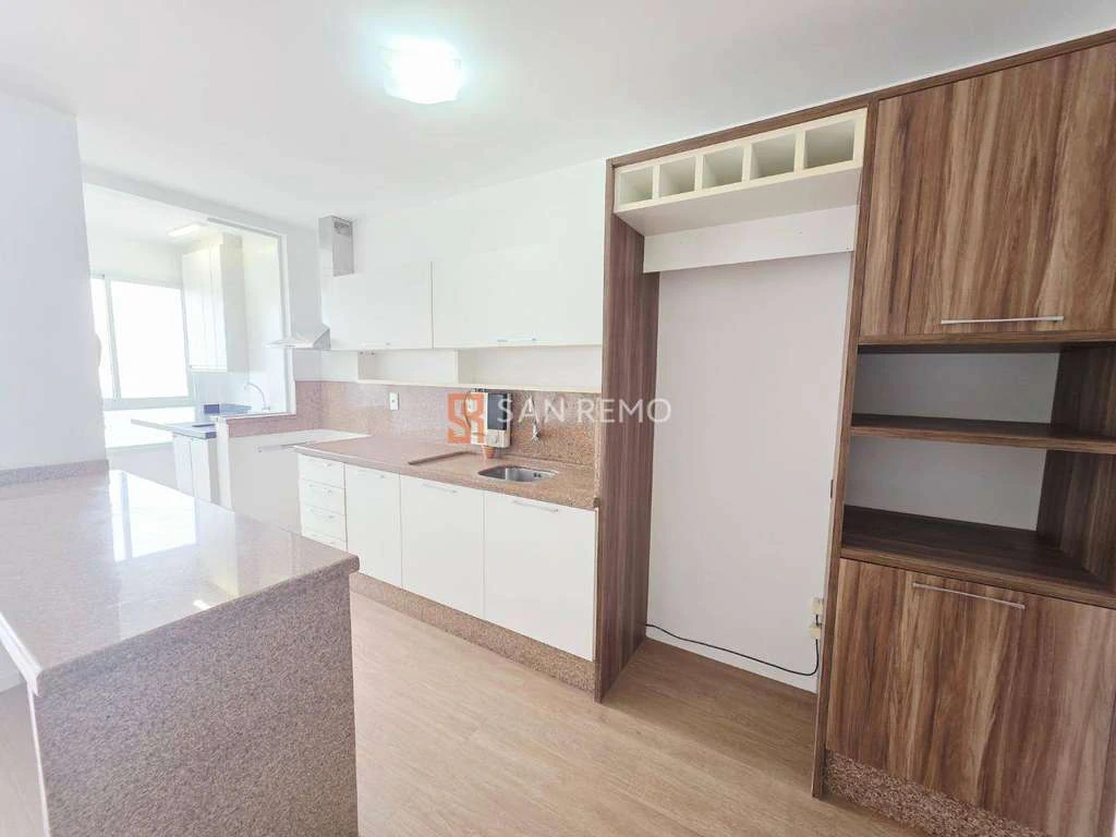 Квартира с 3 спальнями и ванной при спальне 95 м² — photo 3